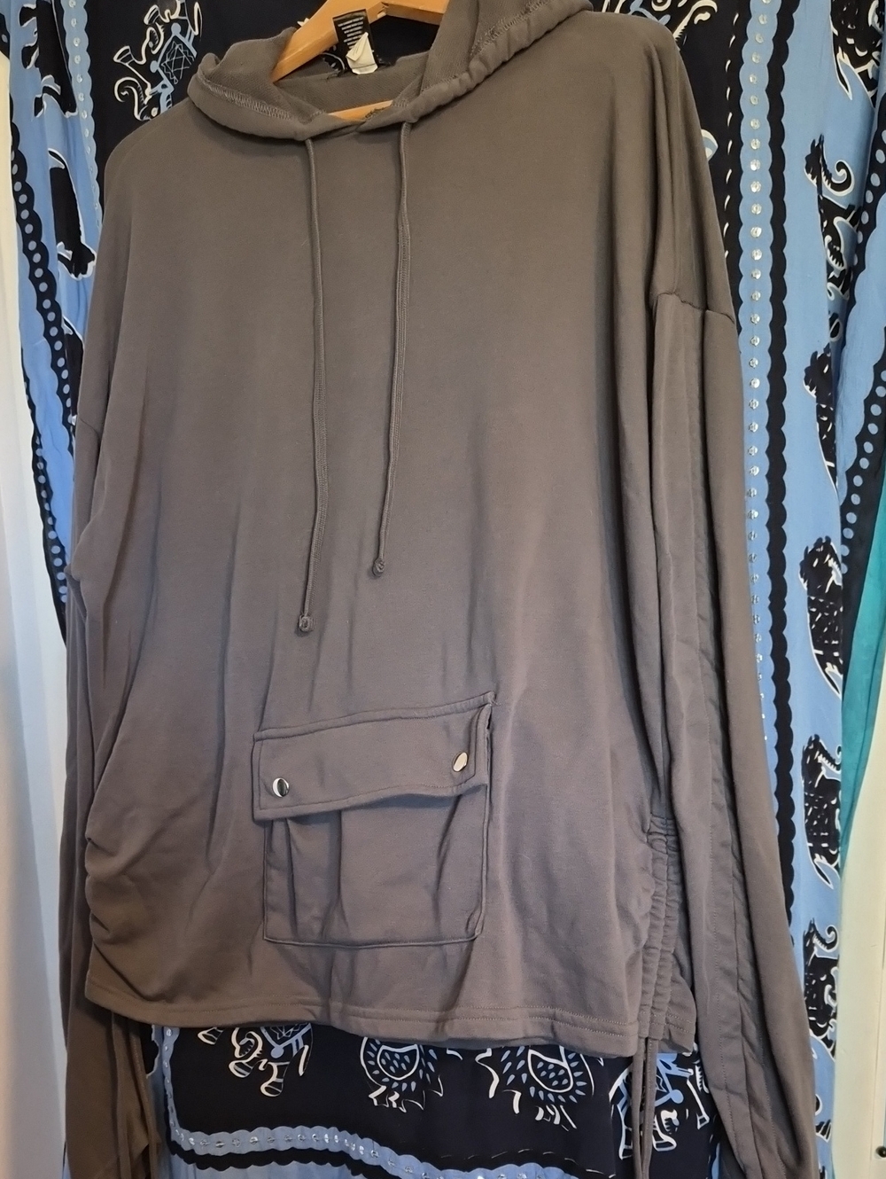 Women's Gray Hooded Long-Sleeve Pullover Sweater